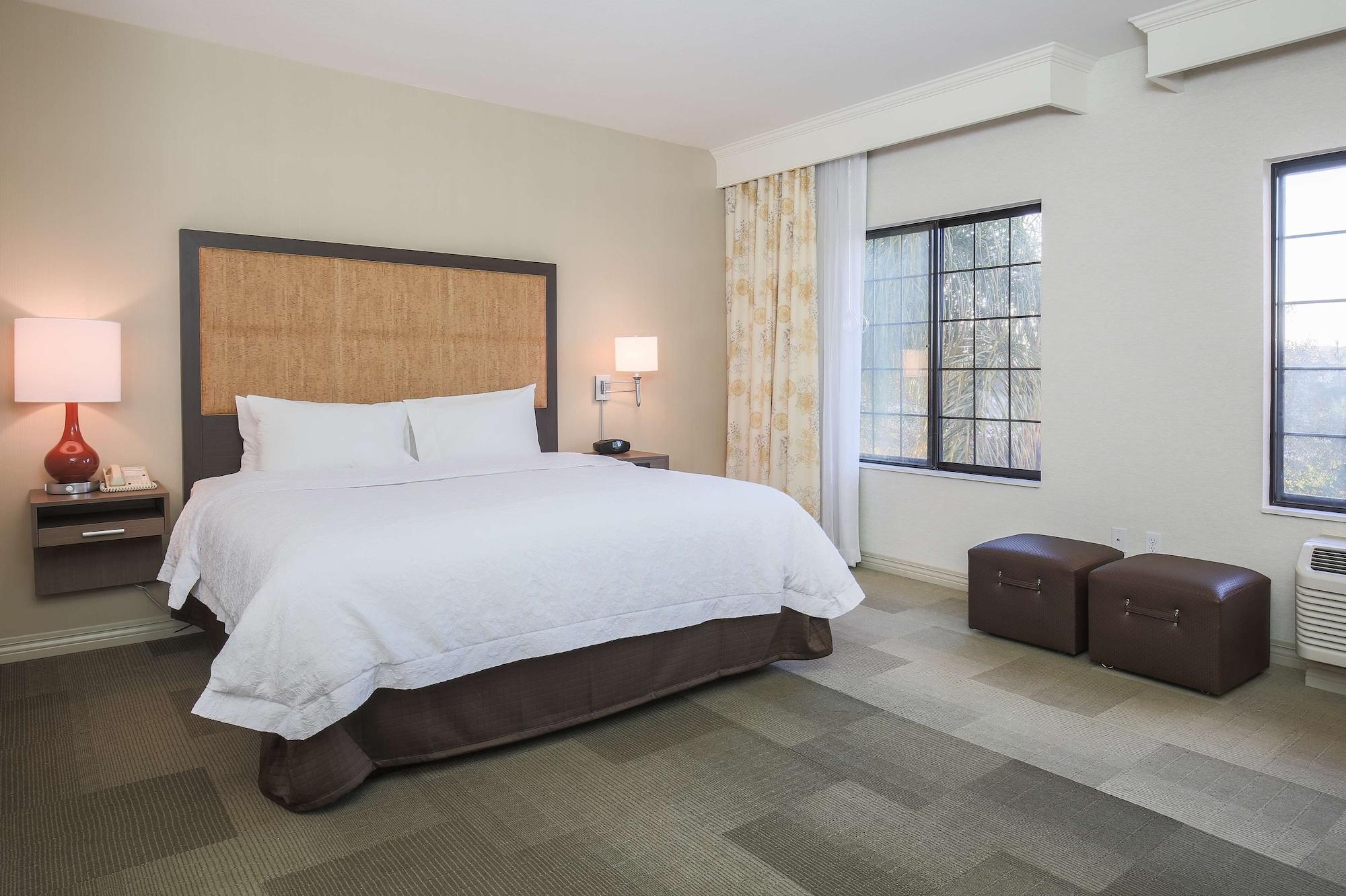 Hampton Inn & Suites Camarillo Exteriör bild