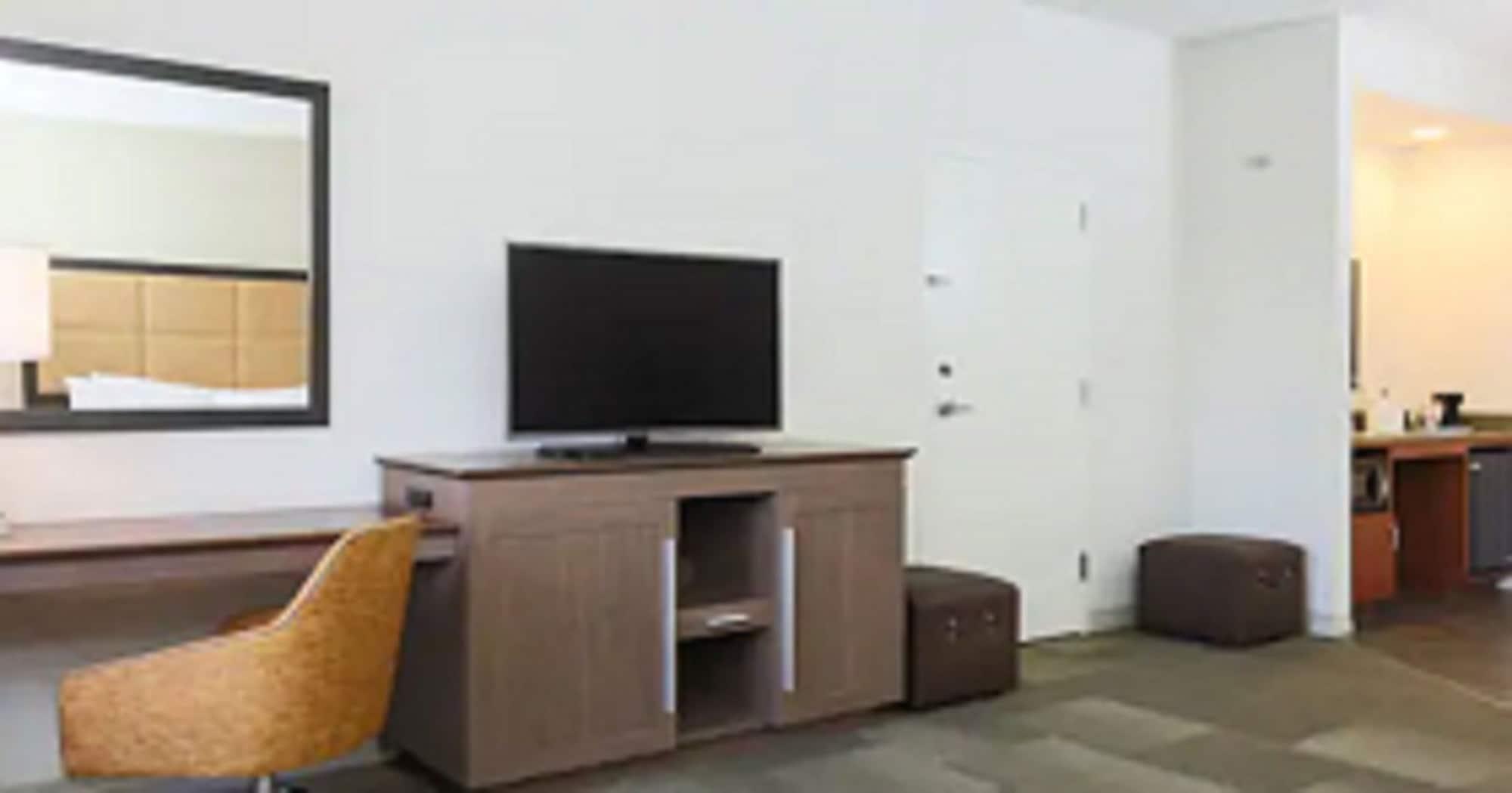 Hampton Inn & Suites Camarillo Exteriör bild
