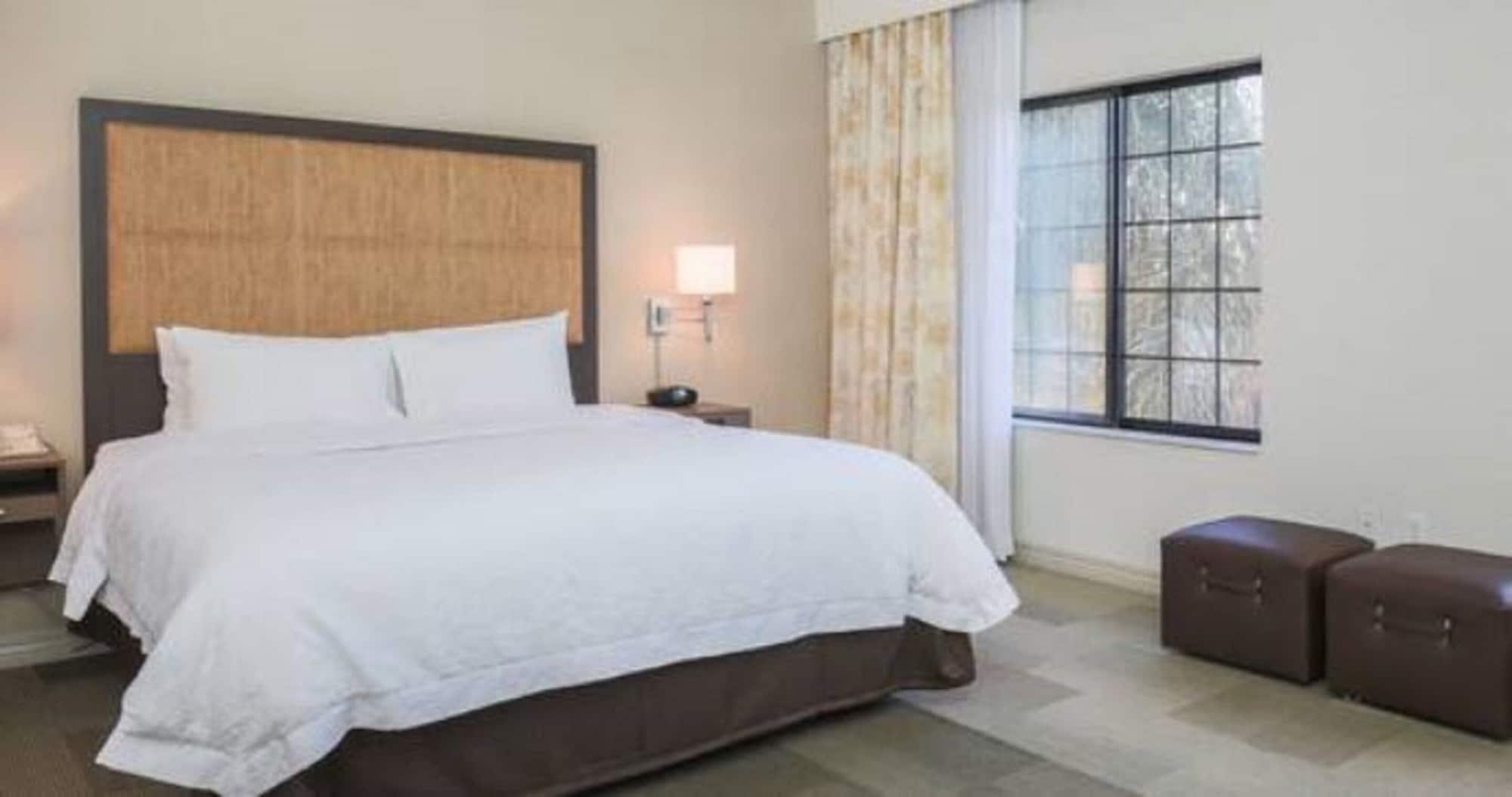 Hampton Inn & Suites Camarillo Exteriör bild