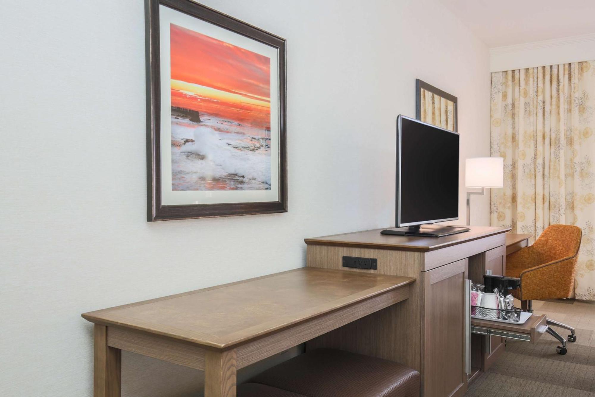 Hampton Inn & Suites Camarillo Exteriör bild