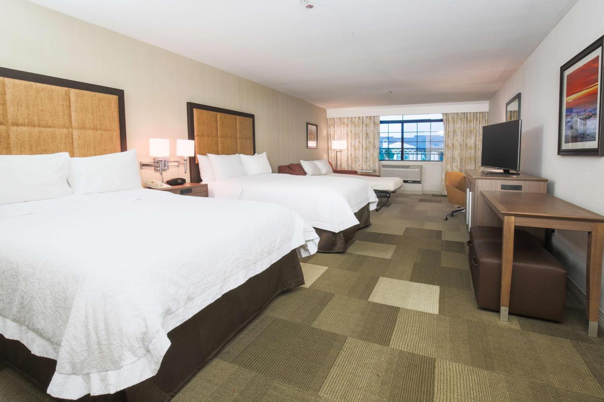 Hampton Inn & Suites Camarillo Exteriör bild