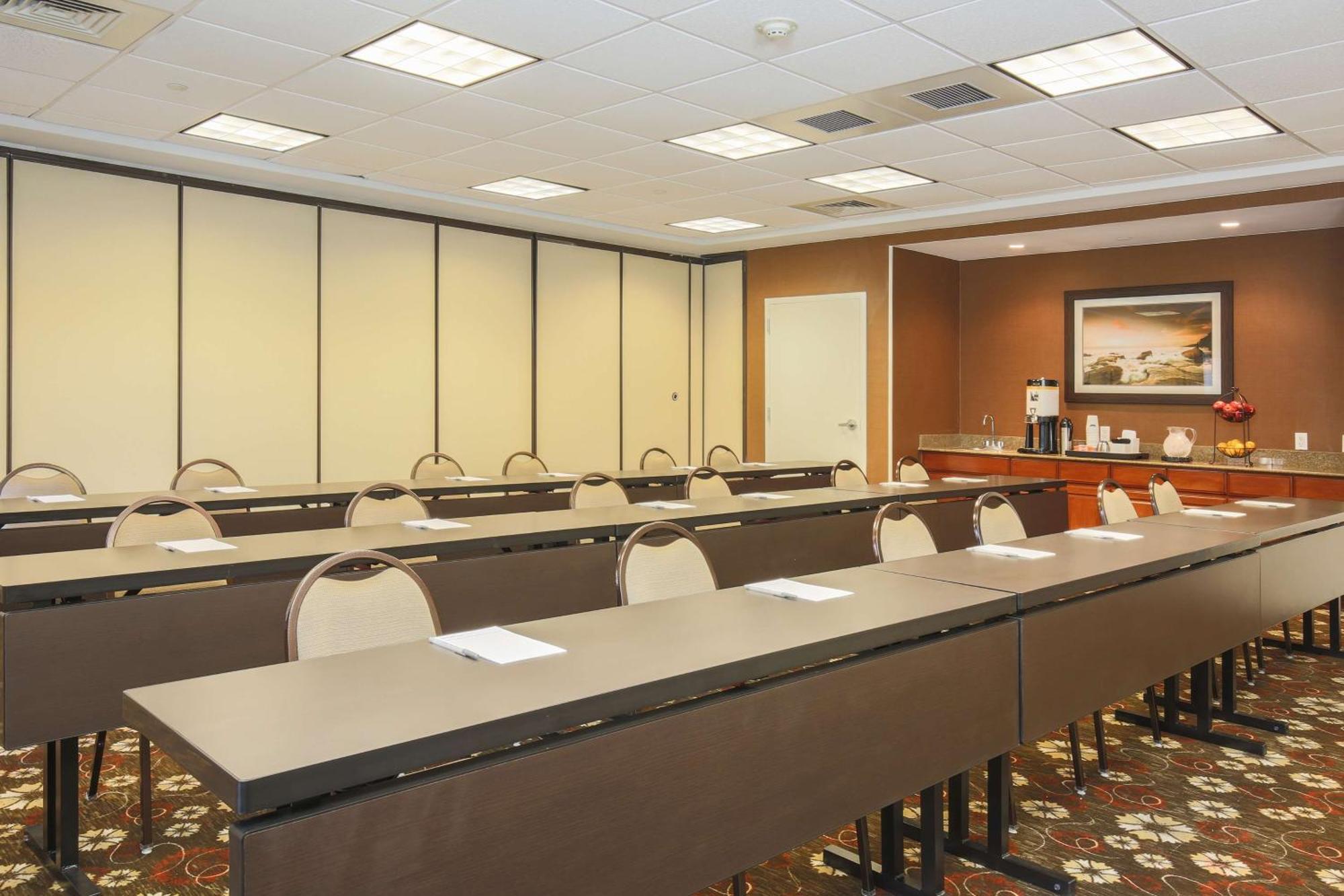 Hampton Inn & Suites Camarillo Exteriör bild