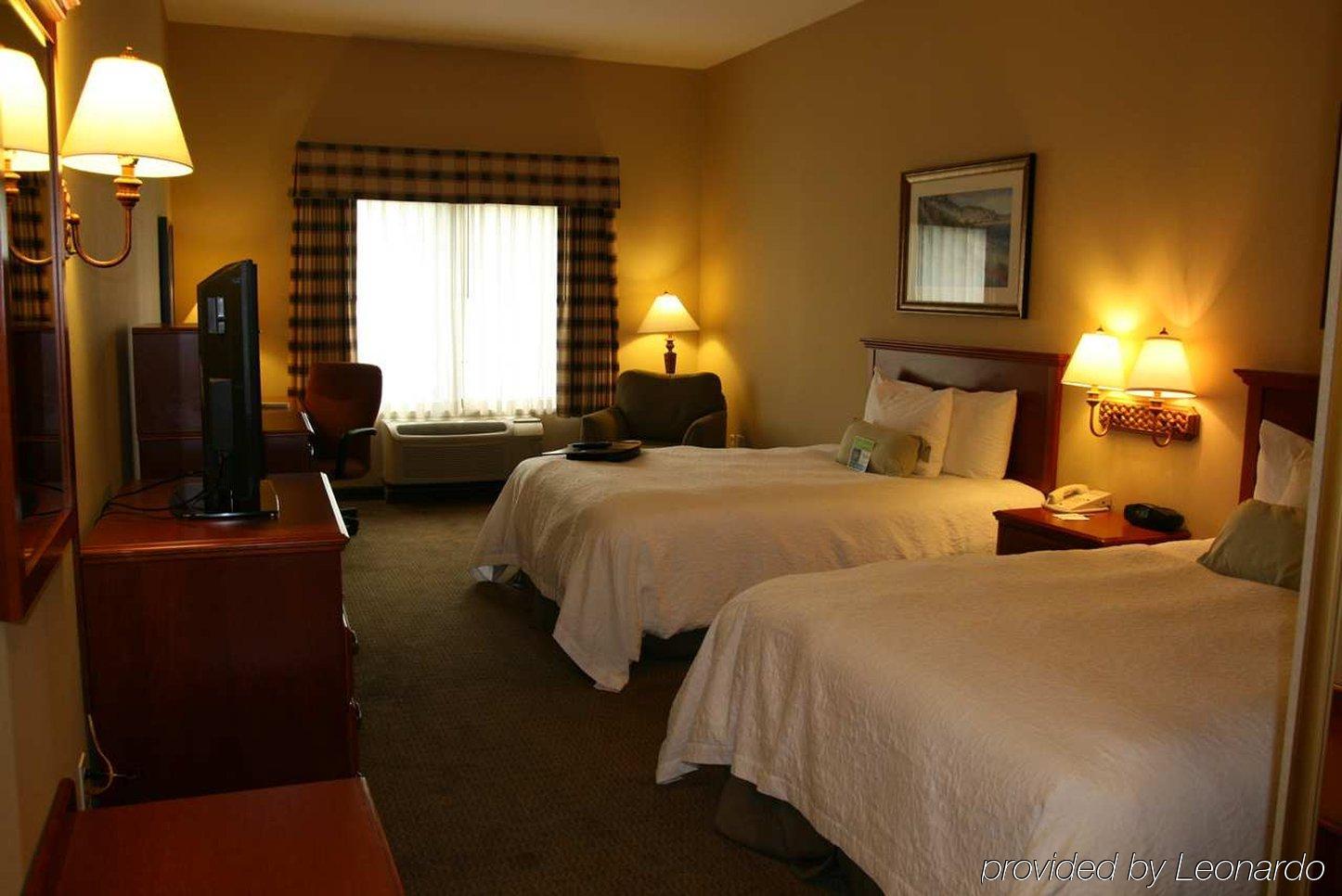 Hampton Inn & Suites Camarillo Exteriör bild
